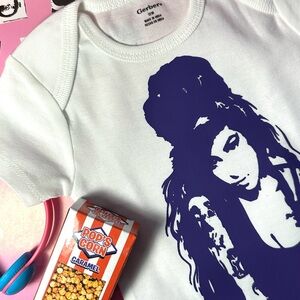 ⚡️Amy Winehouse British singer songwriter urban handmade Gerber baby onesie 12M
